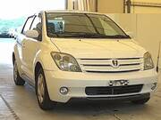 2005 TOYOTA IST