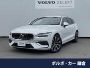 2022 VOLVO V60