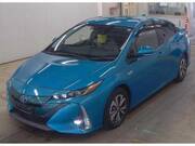 2017 TOYOTA PRIUS PHV