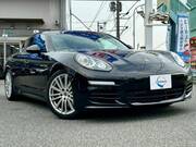2013 PORSCHE PANAMERA