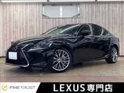 2017 LEXUS IS