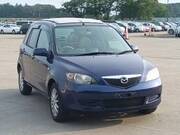 2002 MAZDA DEMIO COZY