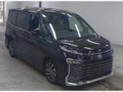 2022 TOYOTA VOXY