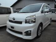 2013 TOYOTA VOXY