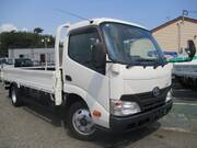 2013 TOYOTA DYNA