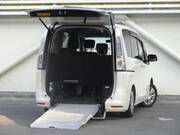 2014 NISSAN SERENA