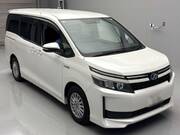 2014 TOYOTA VOXY