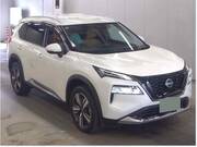 2024 NISSAN X-TRAIL