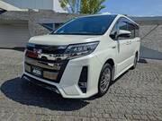 2017 TOYOTA NOAH