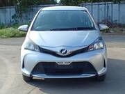 2015 TOYOTA VITZ F