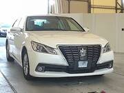 2013 TOYOTA CROWN ROYAL SALOON