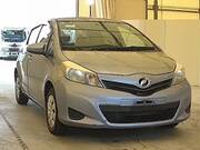 2013 TOYOTA VITZ F