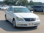 2004 TOYOTA CROWN ROYAL SALOON