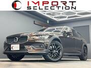 2020 VOLVO V60