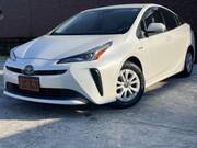 2019 TOYOTA PRIUS S