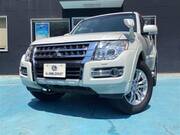 2017 MITSUBISHI PAJERO