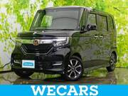 2017 HONDA N-BOX CUSTOM