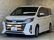 2018 TOYOTA NOAH