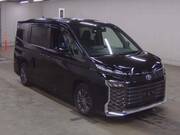 2022 TOYOTA VOXY