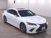 2019 LEXUS ES