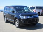 2010 MITSUBISHI DELICA D5