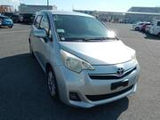 2011 TOYOTA RACTIS G