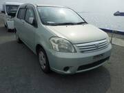 2004 TOYOTA RAUM