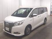 2015 TOYOTA ESQUIRE