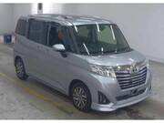 2018 TOYOTA ROOMY