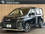 2022 TOYOTA VOXY