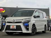 2018 TOYOTA VOXY