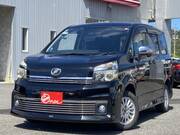 2010 TOYOTA VOXY