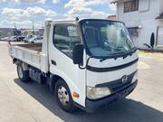 2011 HINO DUTRO