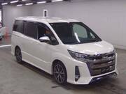 2017 TOYOTA NOAH