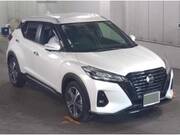 2021 NISSAN KICKS