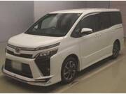 2018 TOYOTA VOXY