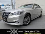 2016 TOYOTA CROWN ROYAL SALOON