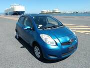 2010 TOYOTA VITZ F