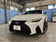 2022 LEXUS IS
