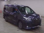 2017 TOYOTA NOAH