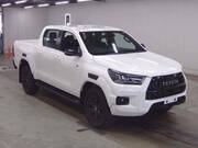 2023 TOYOTA HILUX