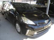 2013 TOYOTA PRIUS ALPHA S