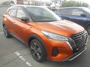 2020 NISSAN KICKS