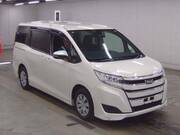 2020 TOYOTA NOAH X