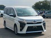 2021 TOYOTA VOXY