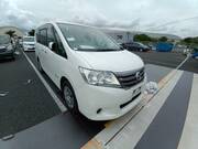 2013 NISSAN SERENA