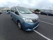 2013 NISSAN SERENA