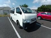 2018 TOYOTA HIACE VAN DX