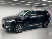 2022 VOLVO XC90