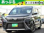 2018 TOYOTA VOXY